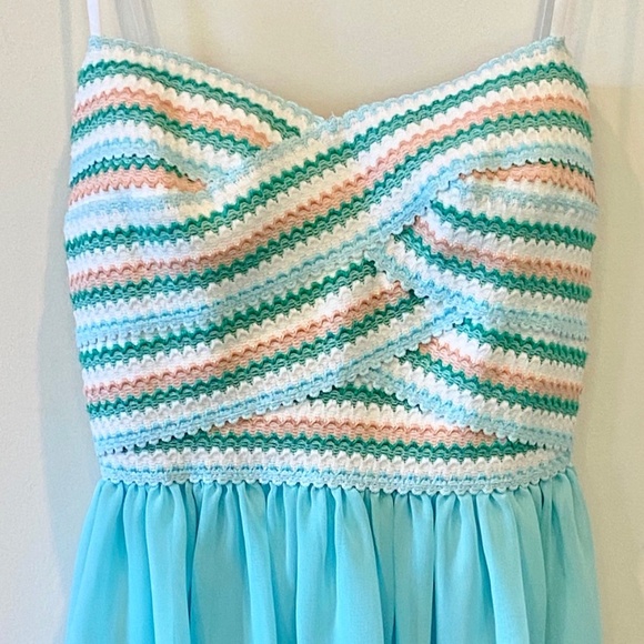 B.Smart Strapless Retro-Looking Dress Sz 4 - Picture 2 of 7